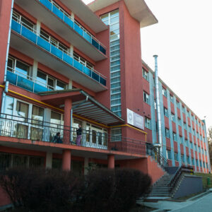 Peste 6.000 de studenți cazați în căminele UBB la tarife cuprinse între 140 și 240 de lei pe lună 