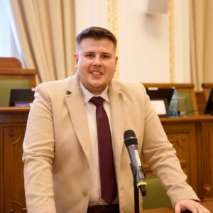 Adrian Ionuț Bogdan – între vocația pentru diplomație și responsabilitatea civică
