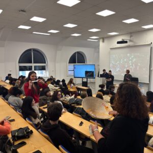 UBB încurajează implicarea studenților în comunitate: peste 200 de tineri creează campanii reale pentru ONG-uri, în „Arena Binelui”