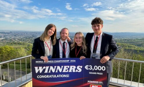 Studenții UBB câștigă premiul I la competiția internațională de studii de caz din Viena
